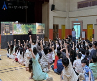 [꾸미기]0605 만수초등학교 인형극.jpg